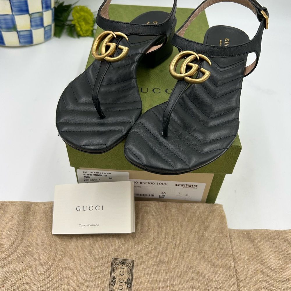 Gucci Black Leather GG Thong Sandals with Gold Hardware - Picture 6 of 10